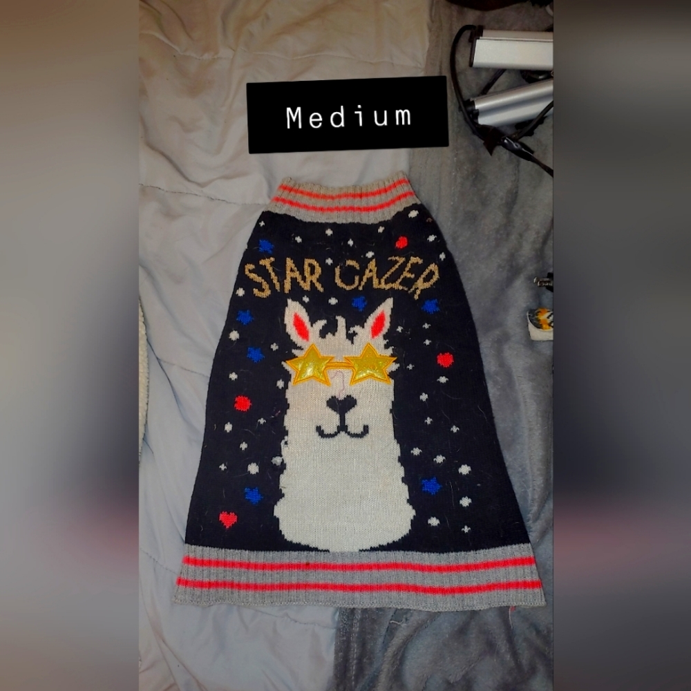 Medium dog sweater 🖤